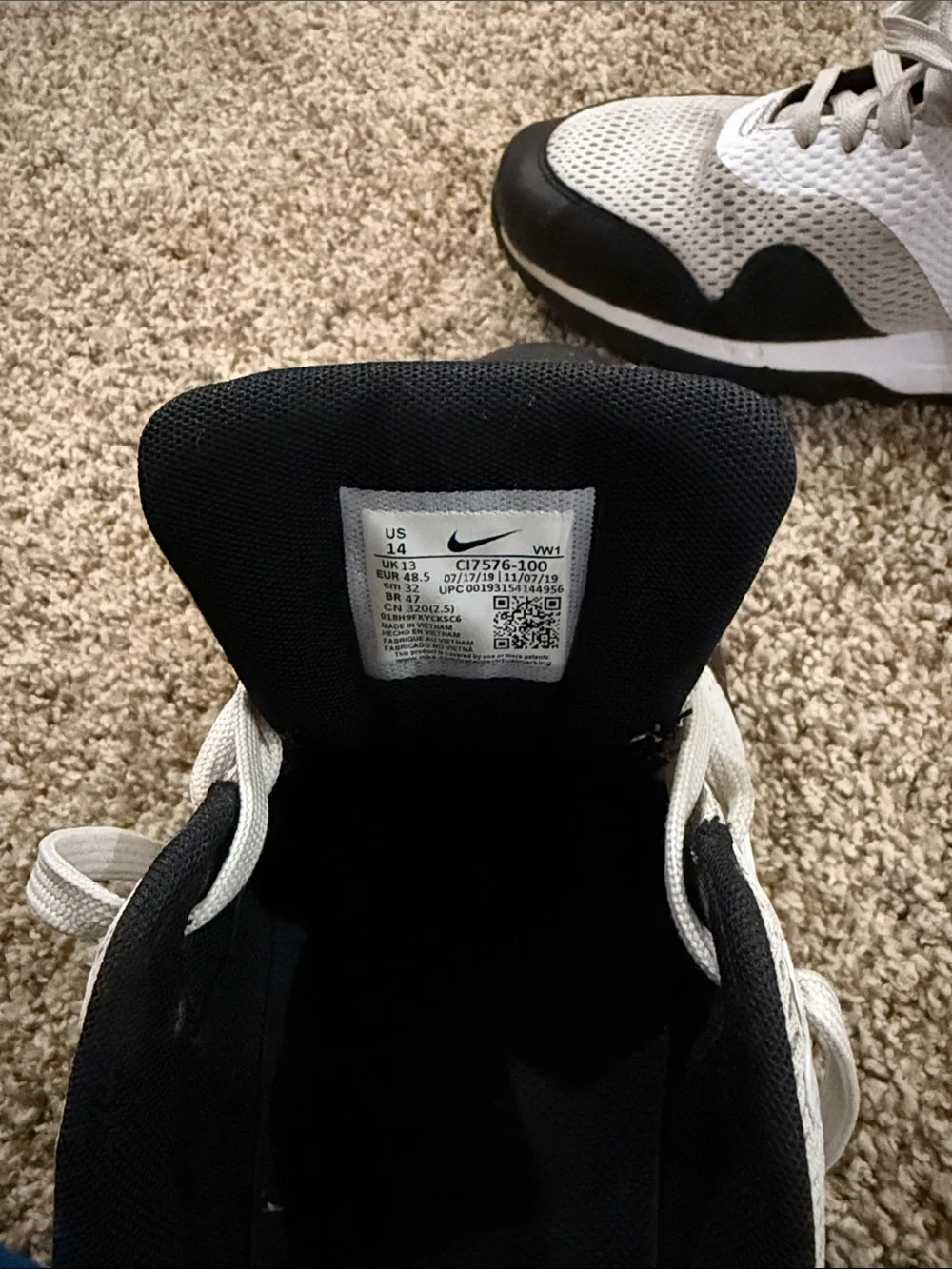 Nike Men’s White and Black golf shoes